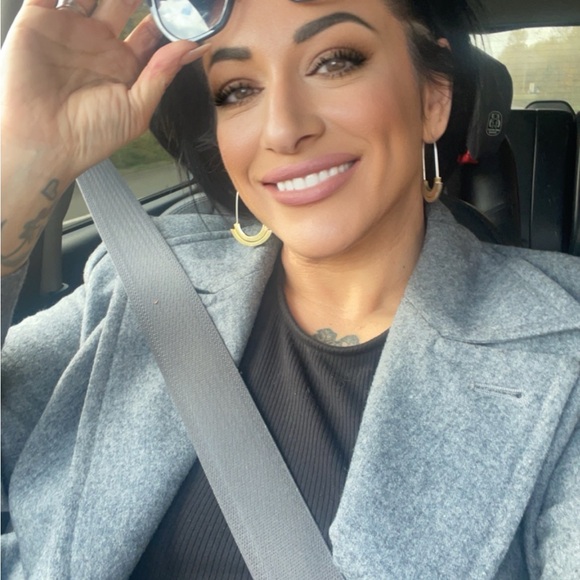 Meet your Posher, GoldDustDesign - Picture 2 of 2